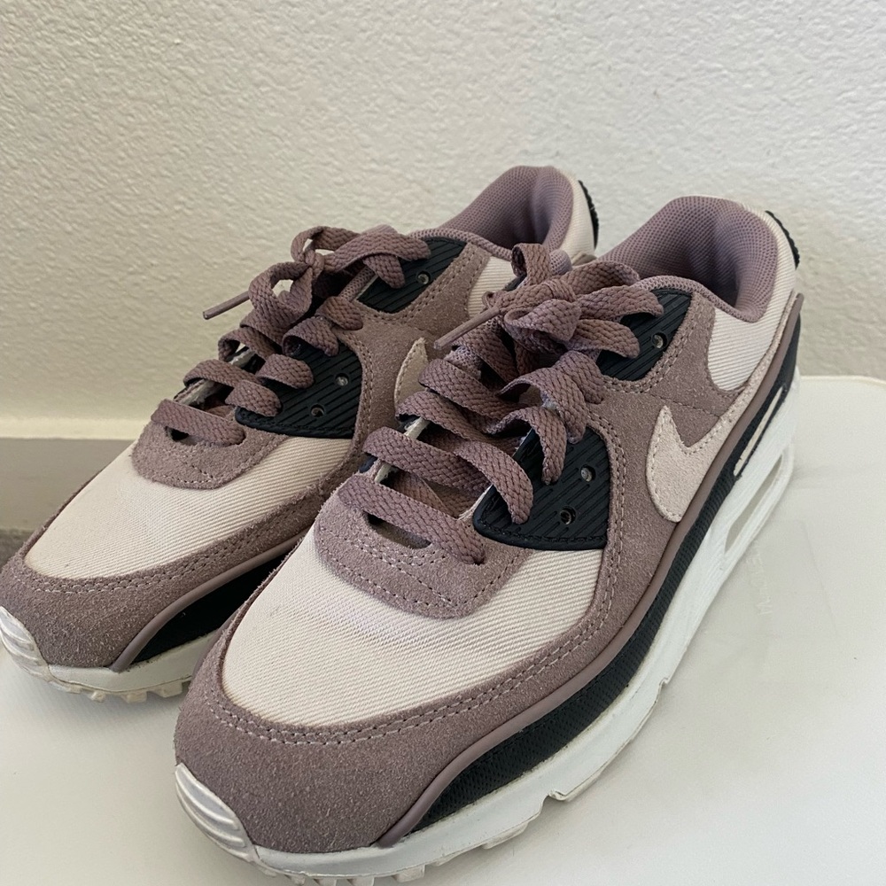 Nike Air Max 90 Sneakers - brown and tan